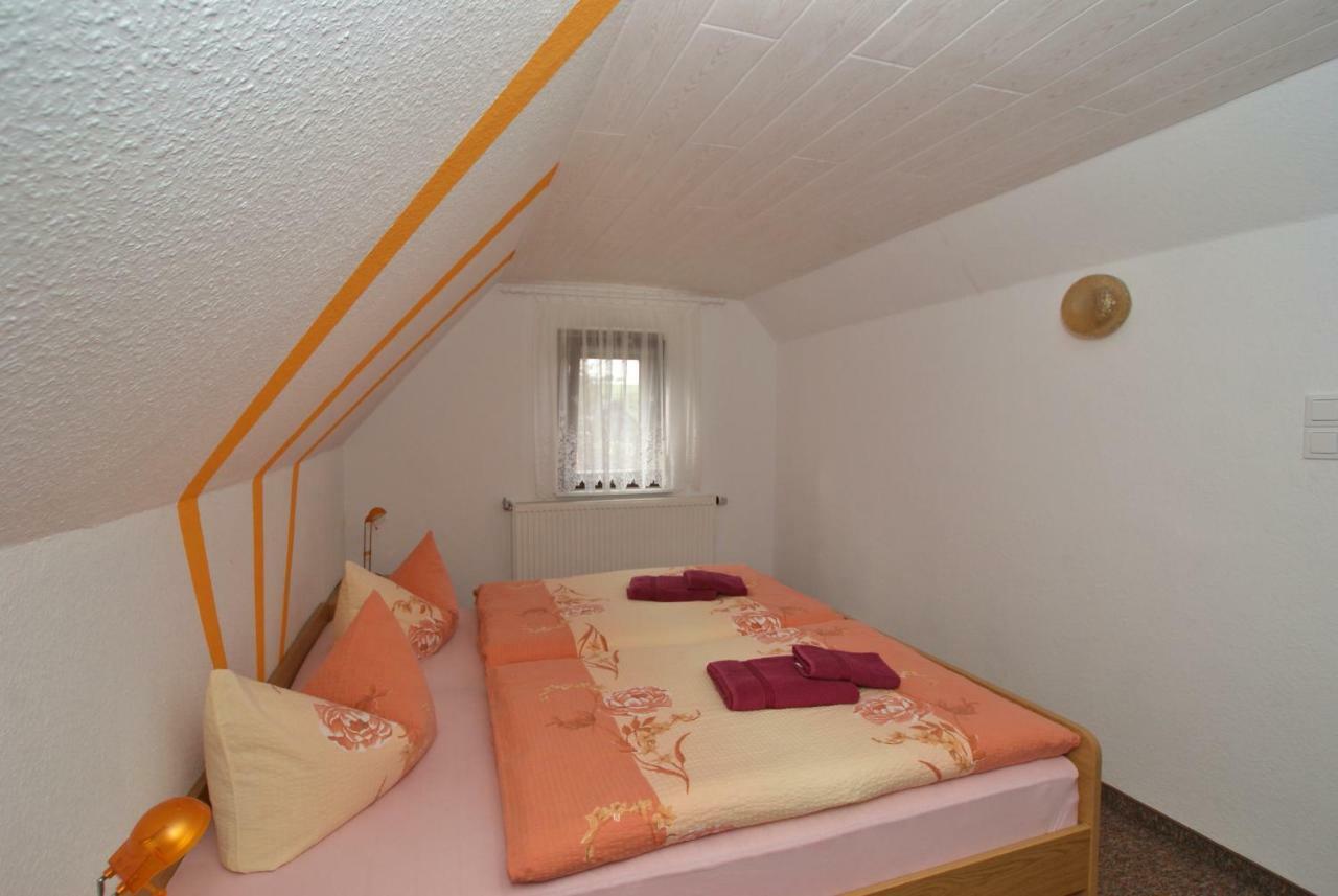 Ferienhaus Schaffrath Ehrenberg  Buitenkant foto